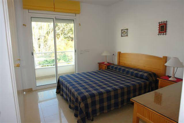 Apartamentos Las Brisas Л'Эстартит Экстерьер фото